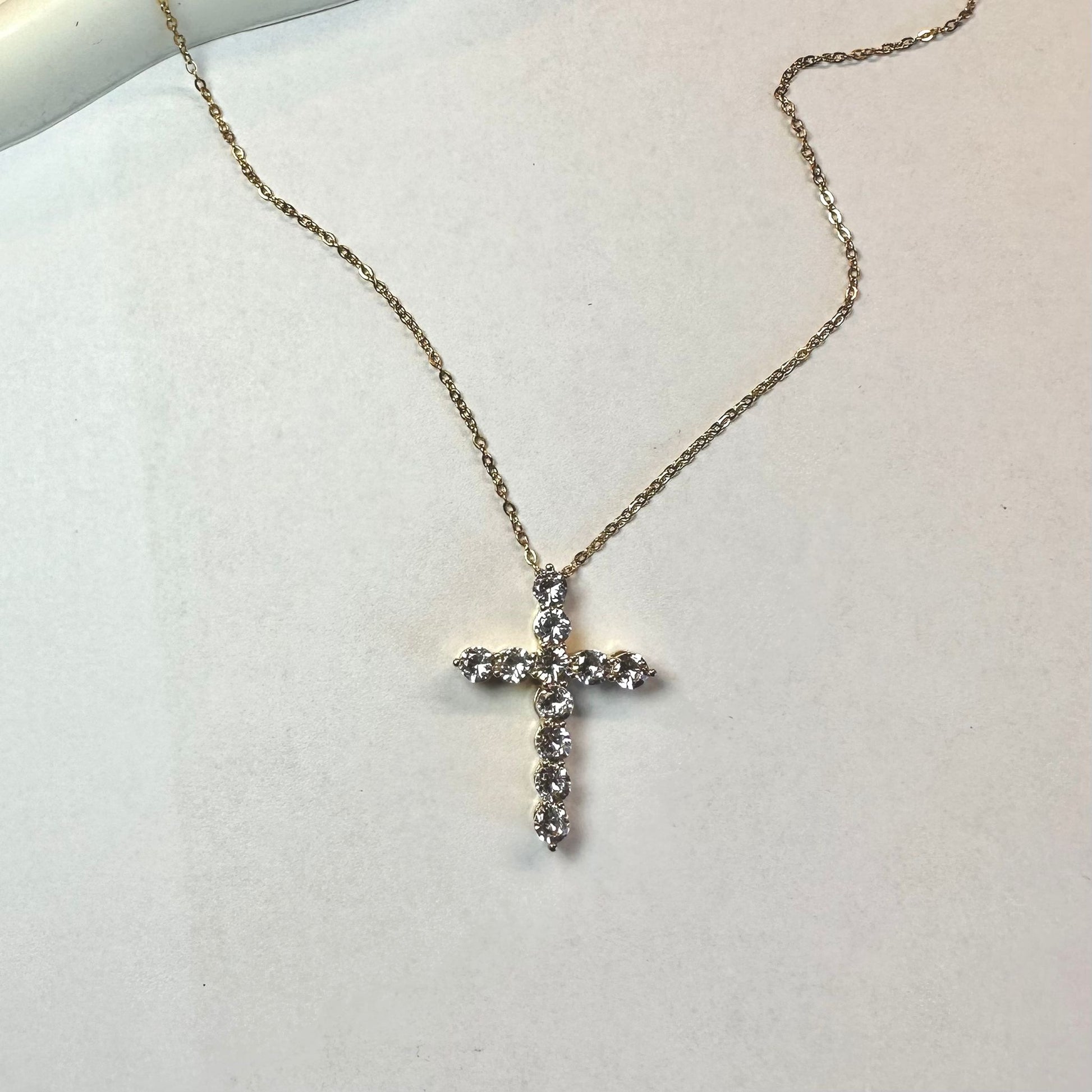White Heart Necklace