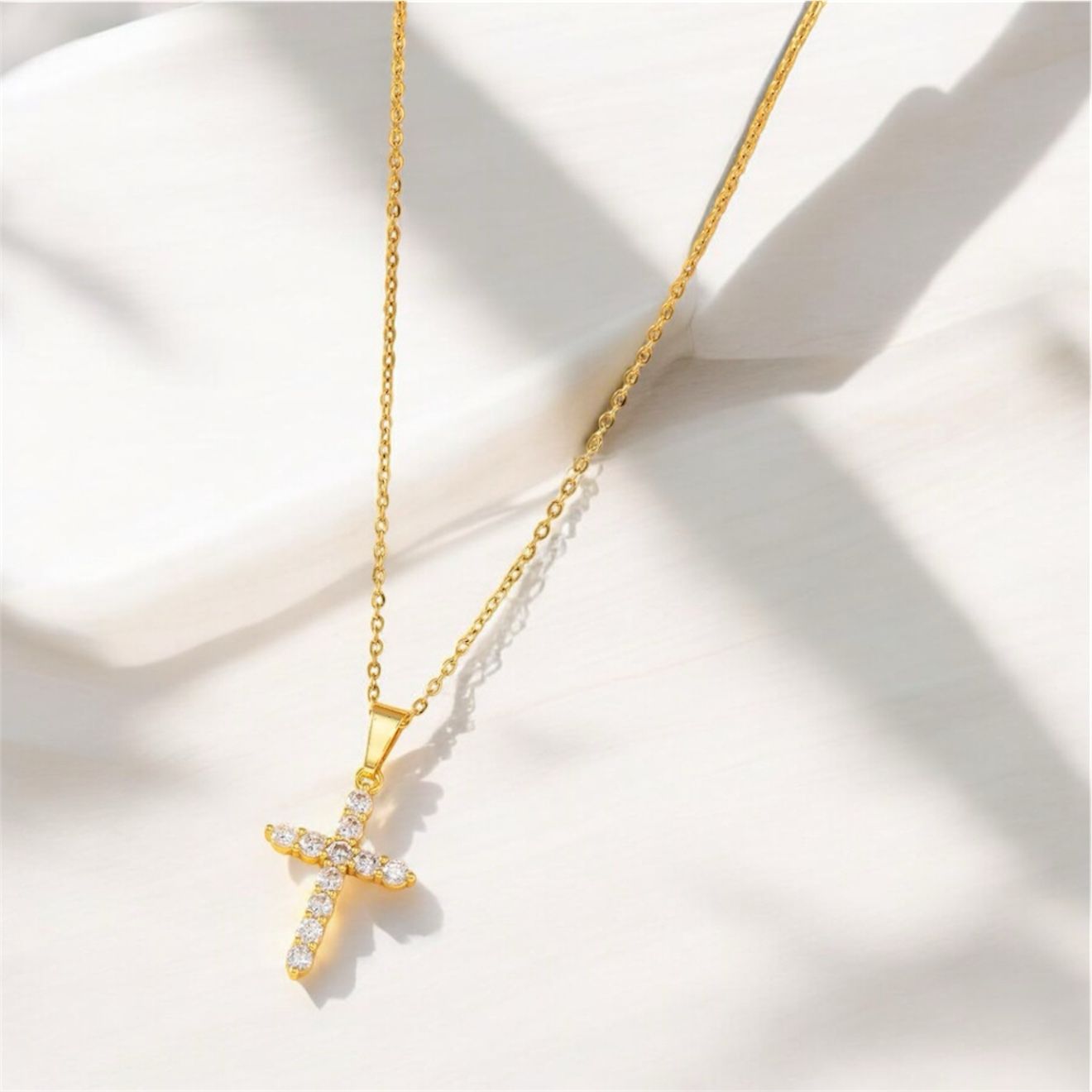 Collana Croce Zirconi