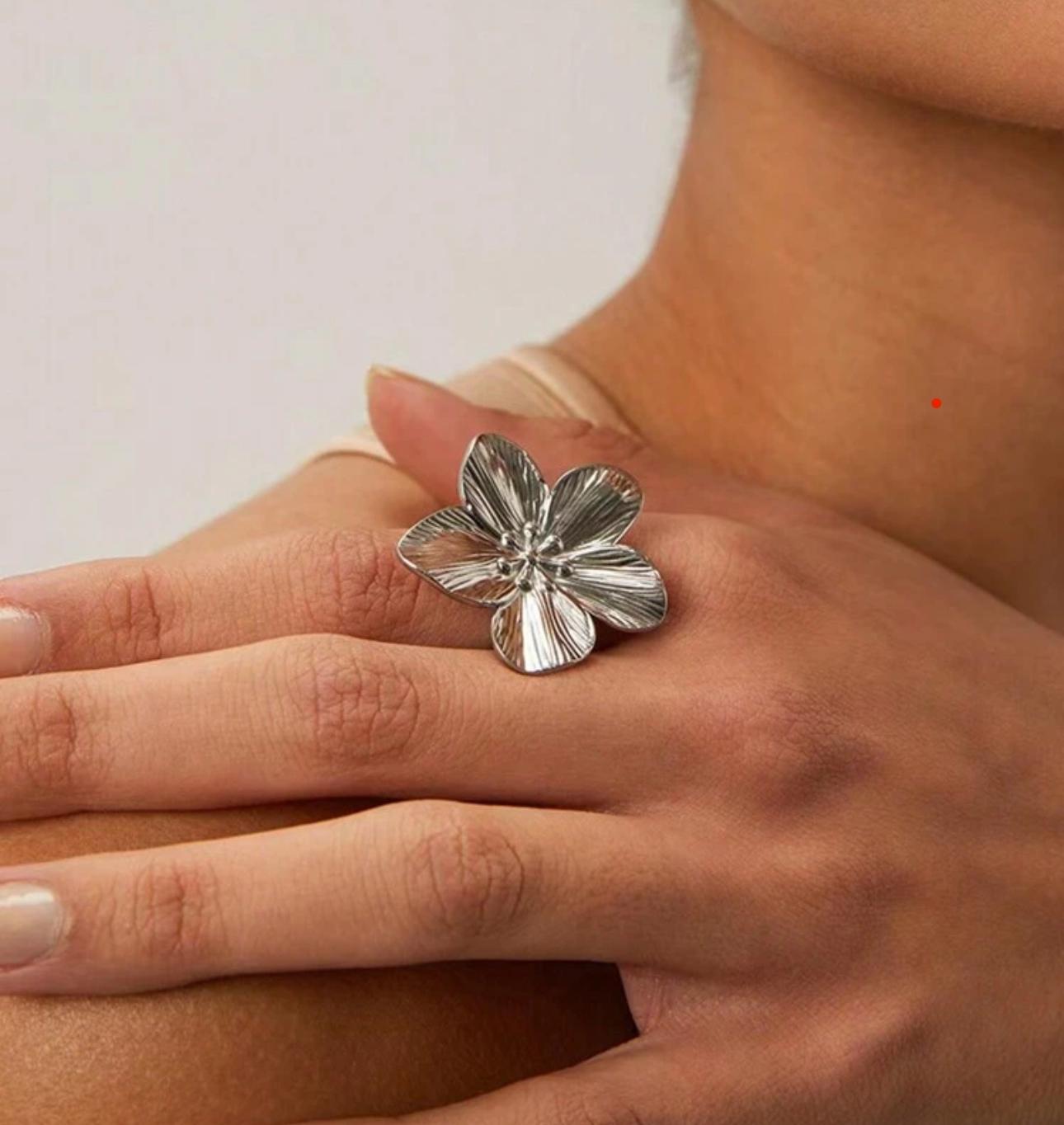 Anello Flower Argento