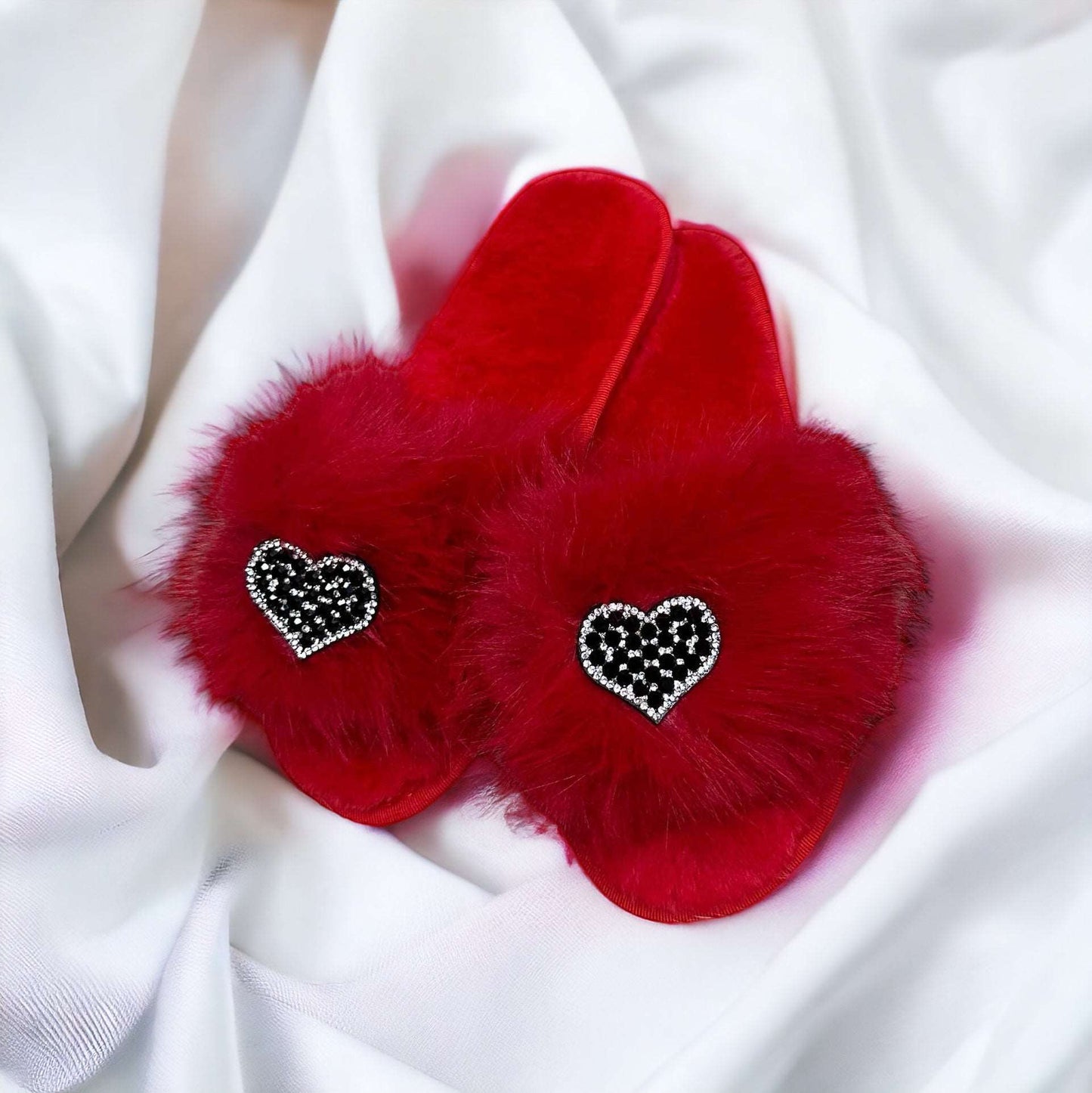 Pantofole Peluche cuore rosse aperte