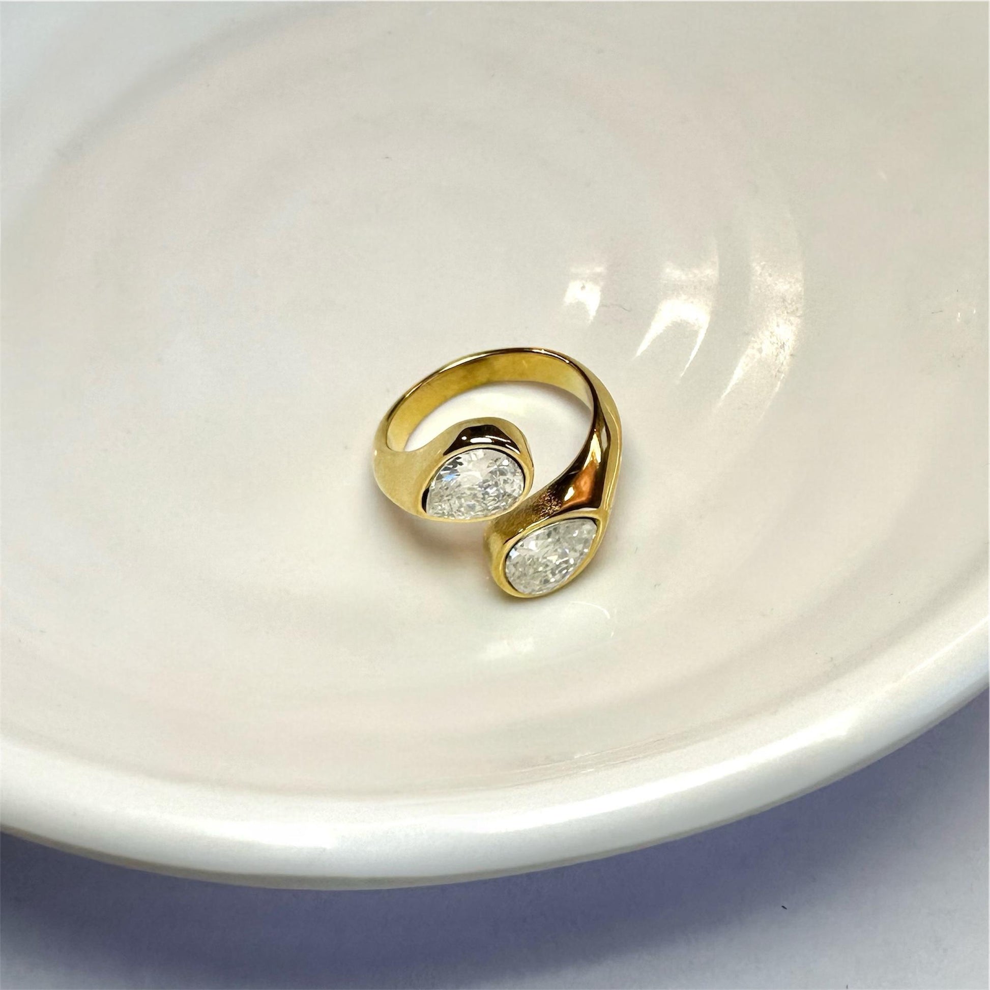 Goldener Herzring
