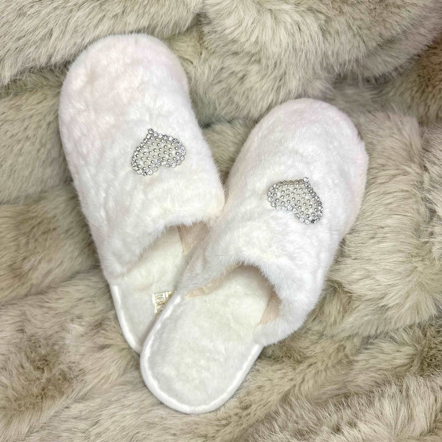 Pantofole Peluche cuore bianche