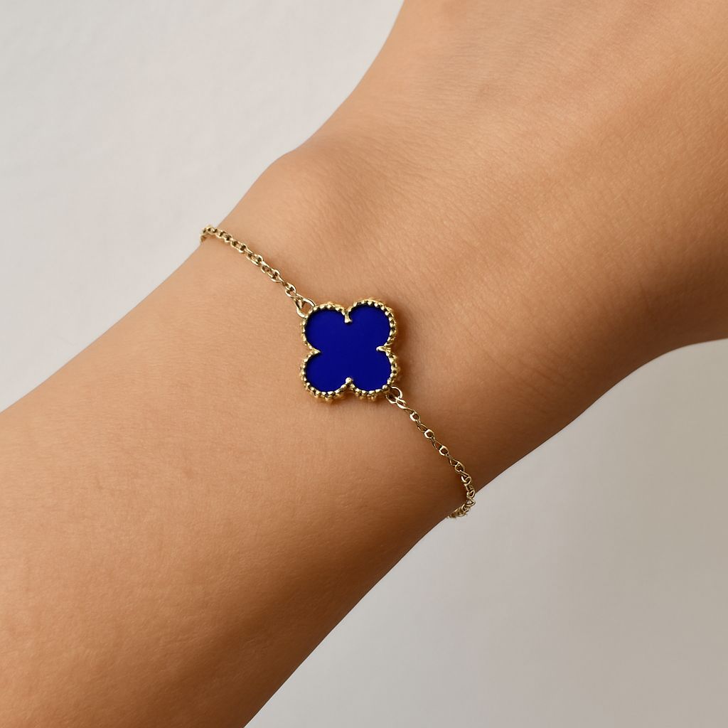 Schwarzes Blumenarmband