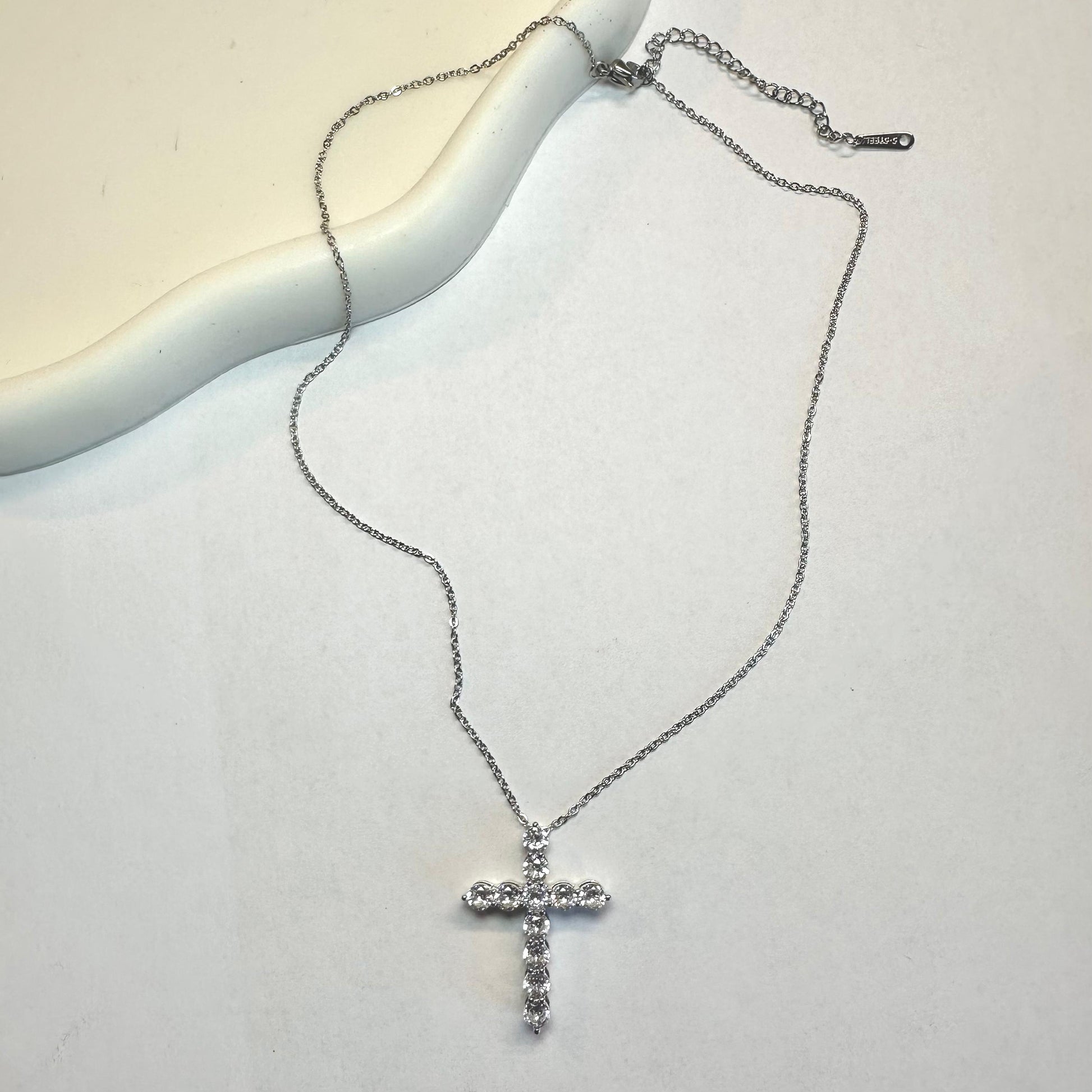 White Heart Necklace
