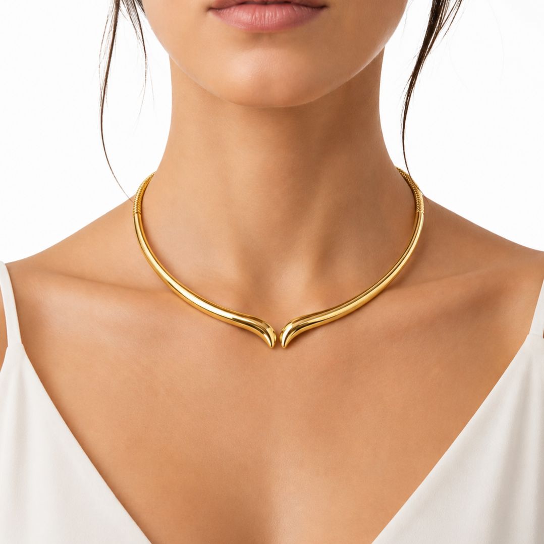 White Heart Necklace