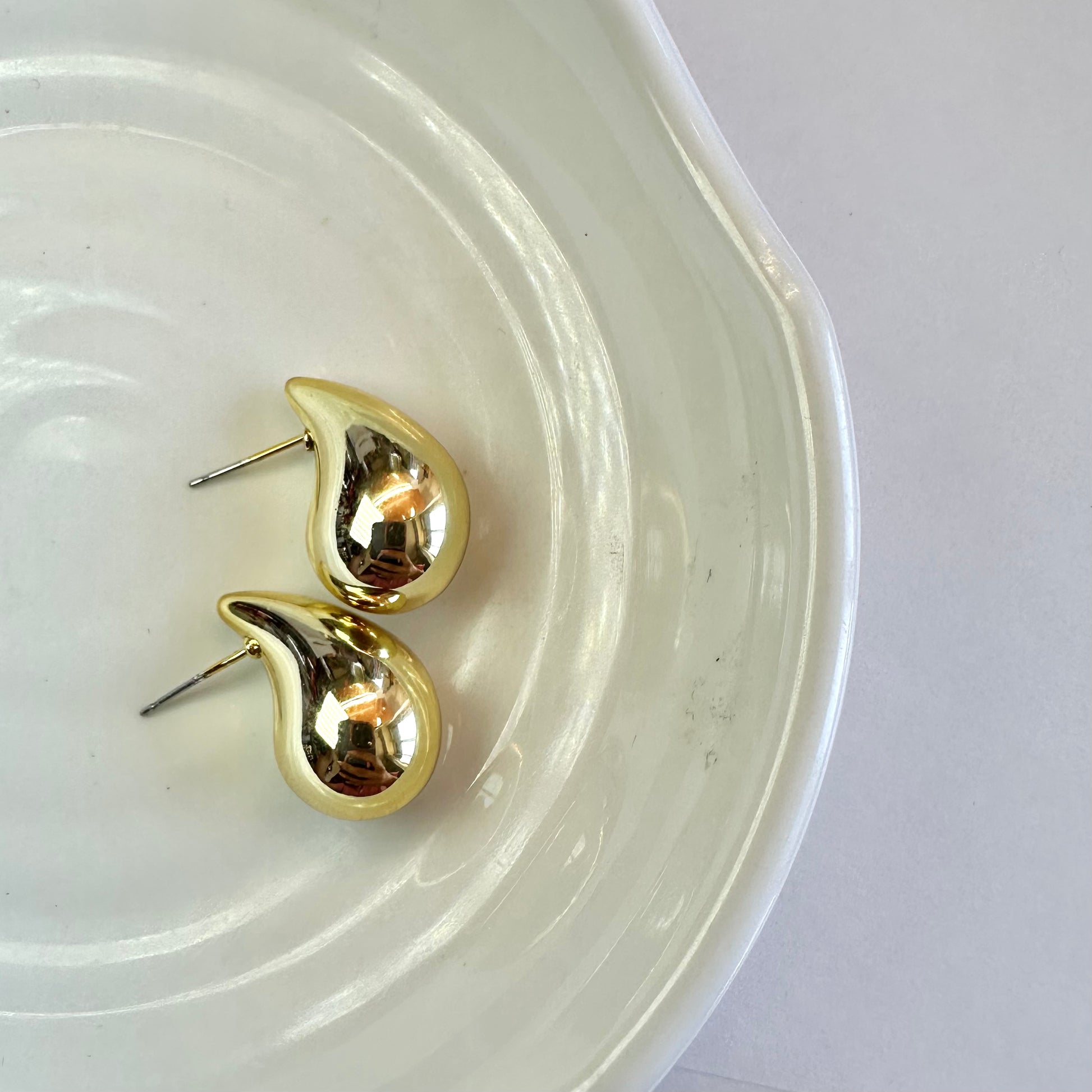 Gold drop earrings