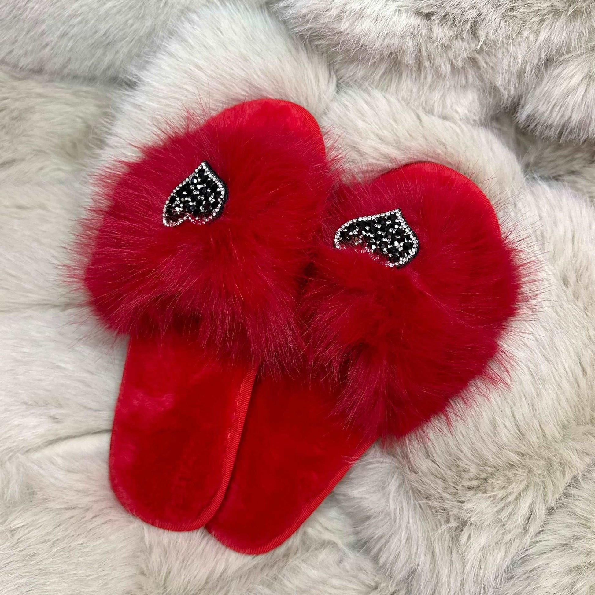 Pantofole Peluche cuore rosse aperte