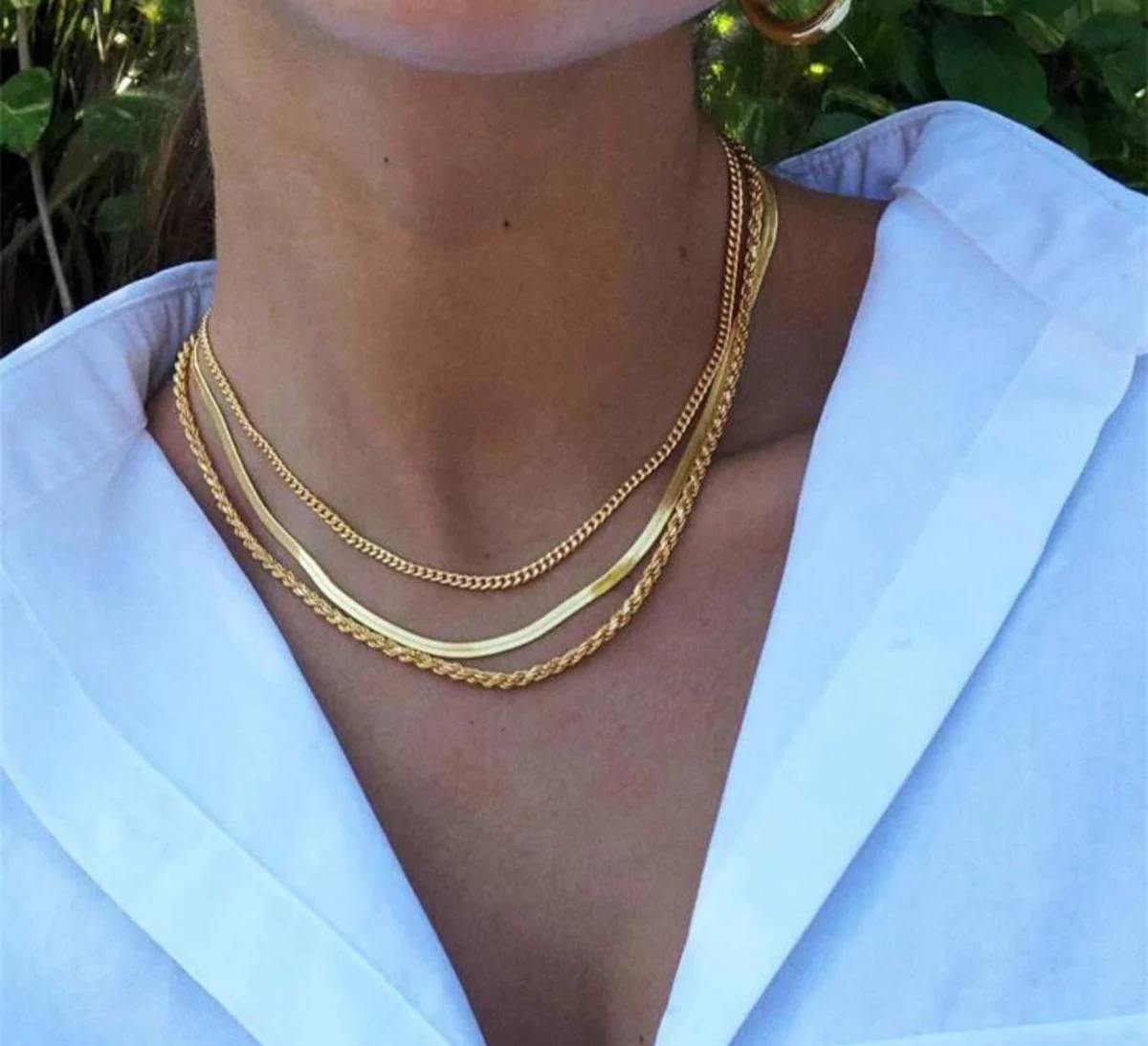 White Heart Necklace