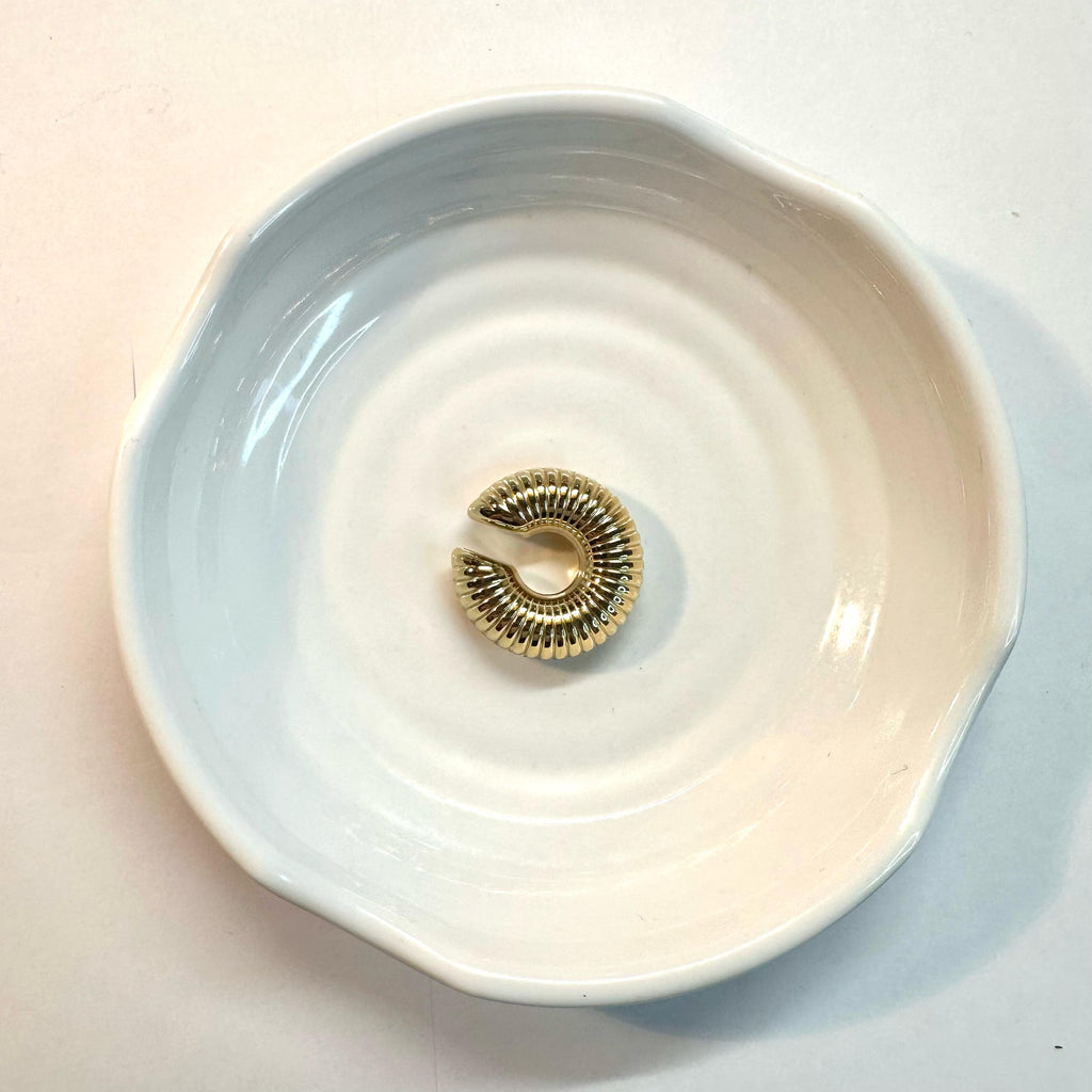 Gold gestreifter Ohrring