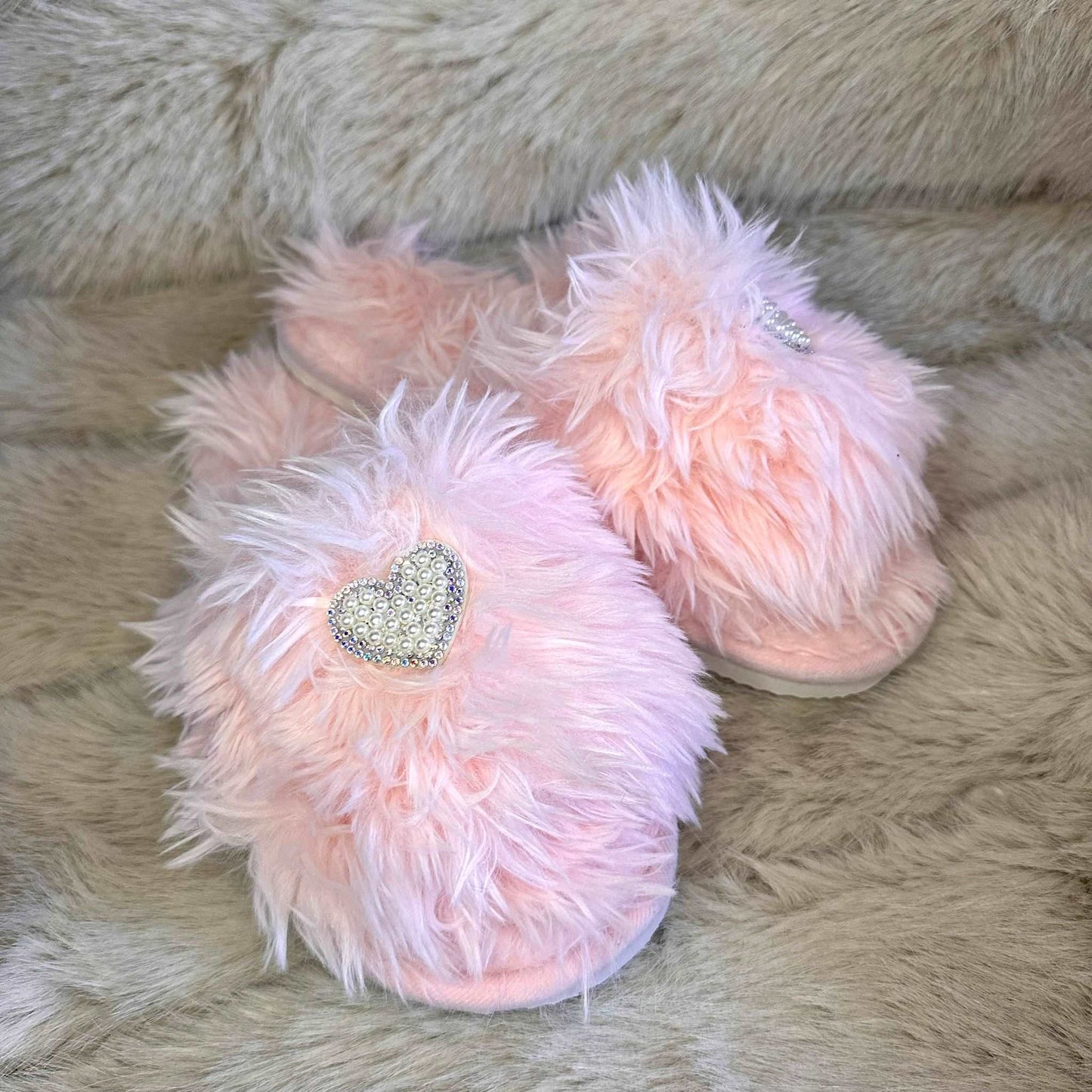 Pantofole Peluche cuore rosa aperte